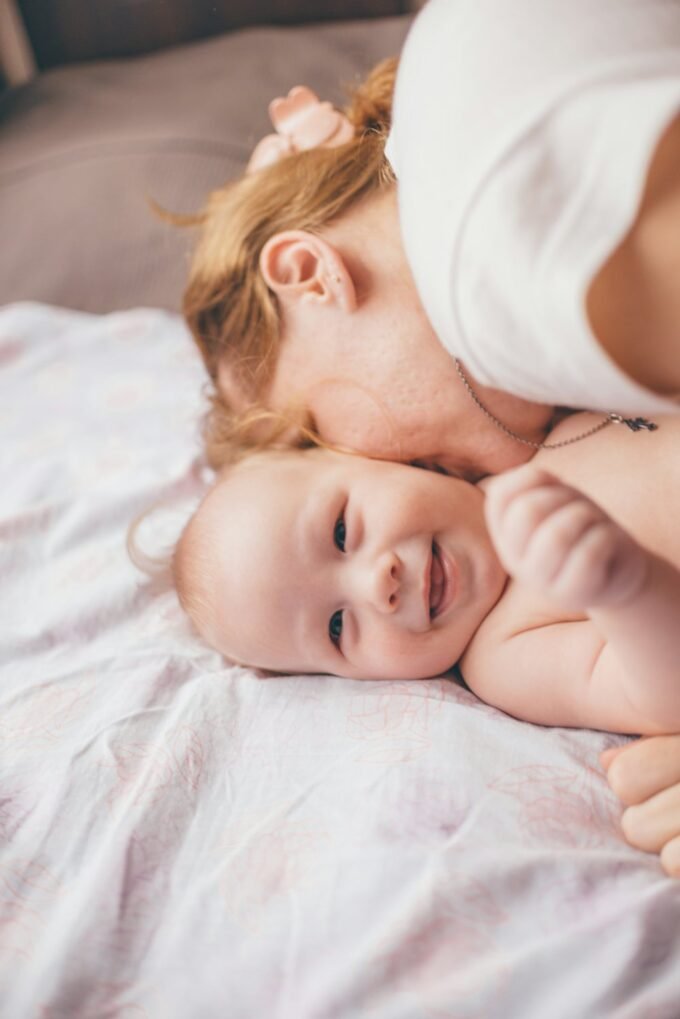 Bebé a dormir na cama — é normal o bebé ressonar